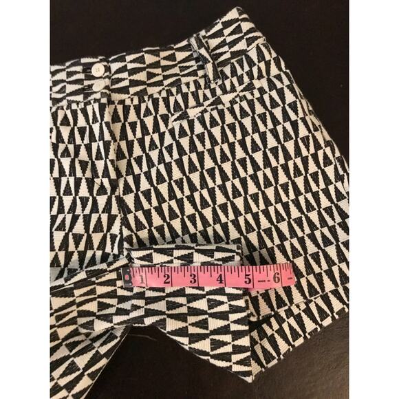 Anthropologie Cartonnier Neda Black/White Geometric Print Shorts - Size 6 - Picture 5 of 12